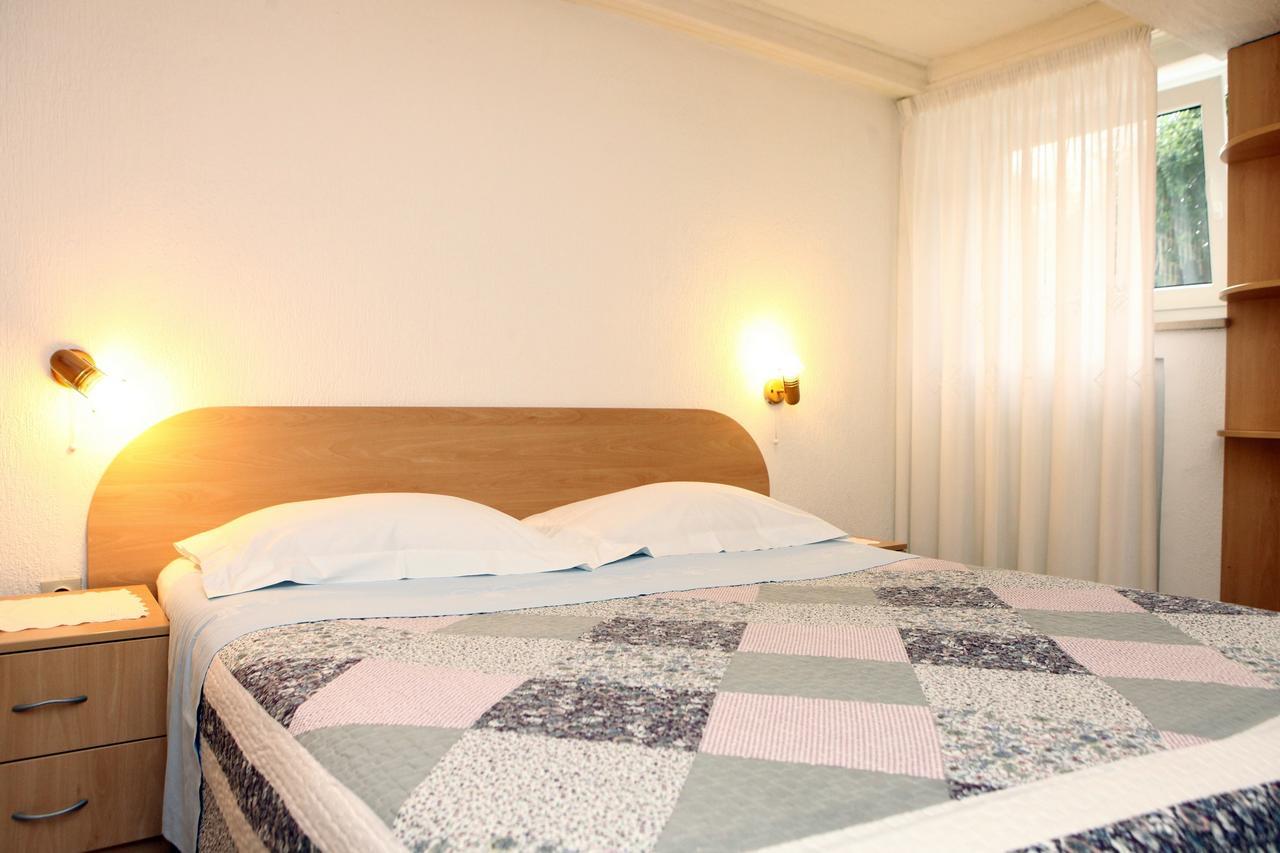Apartments Nadia Portoroz Nk Bagian luar foto